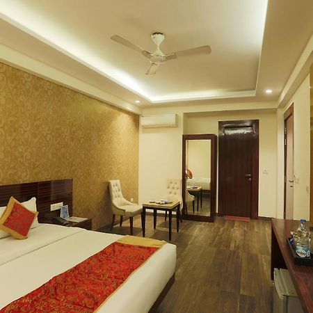 Hotel Lohias Delhi Airport 新德里 外观 照片