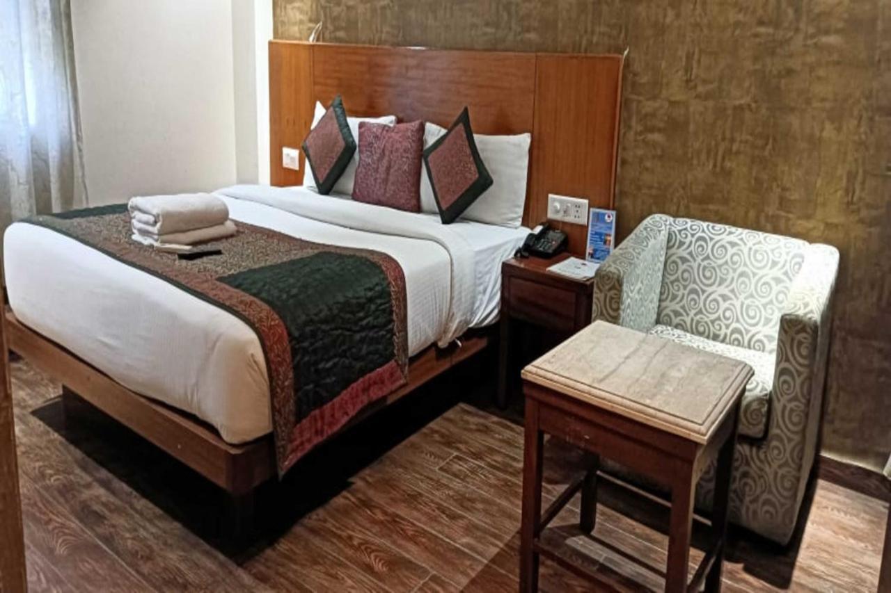 Hotel Lohias Delhi Airport 新德里 外观 照片